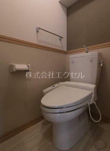 トイレ　温水洗浄便座付きのトイレ♪