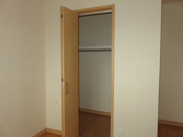 収納　他のお部屋の参考写真となります。