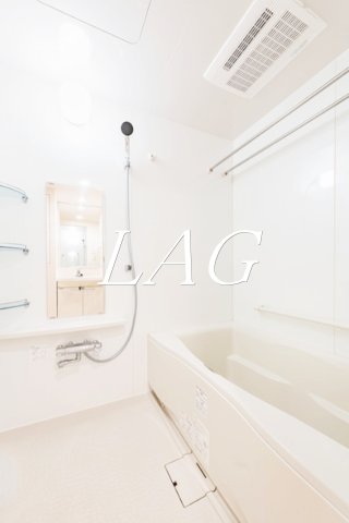 バス・シャワールーム　お風呂です。