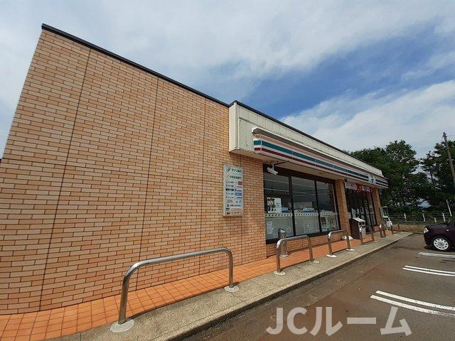 その他　セブンイレブン上越子安店まで1000m