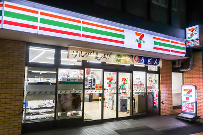 コンビニ　セブンイレブン 新宿5丁目靖国通り店（コンビニ）まで173m