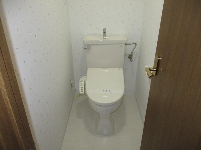 トイレ　落ち着いたトイレです