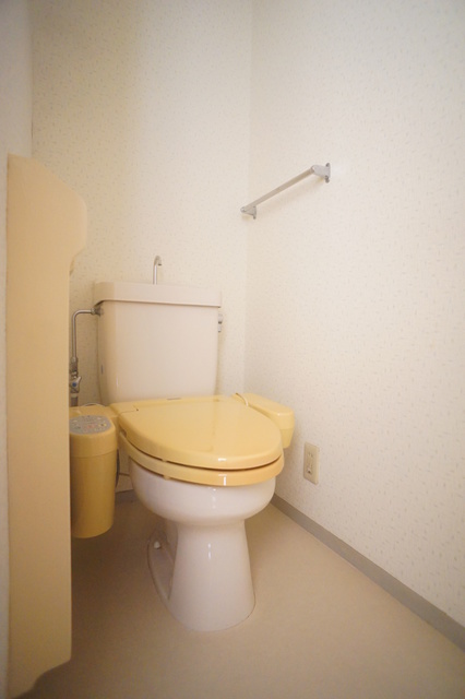 トイレ　バストイレ別なので毎日快適にお過ごしいただけます♪