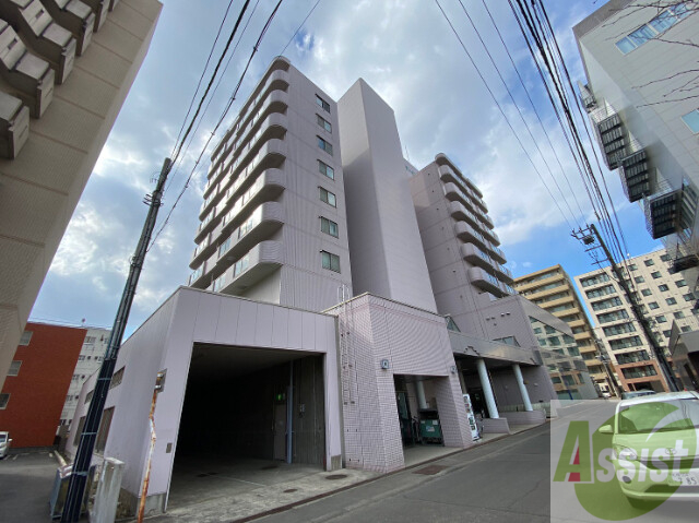 建物外観　札幌市中央区南１条西「サンタの館医大前」