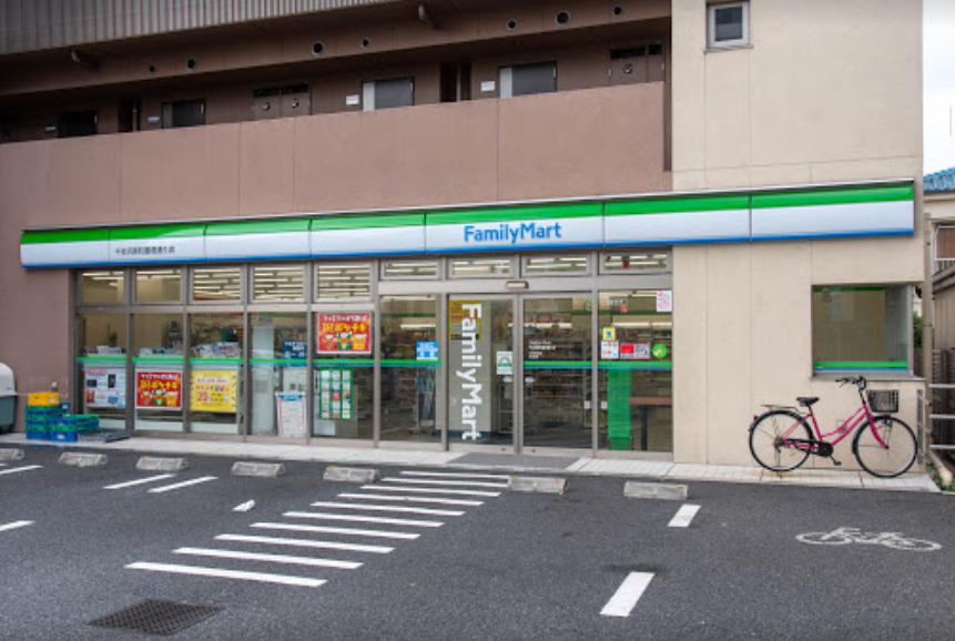 コンビニ　ファミリーマート 千住河原町墨堤通り店（コンビニ）まで276m