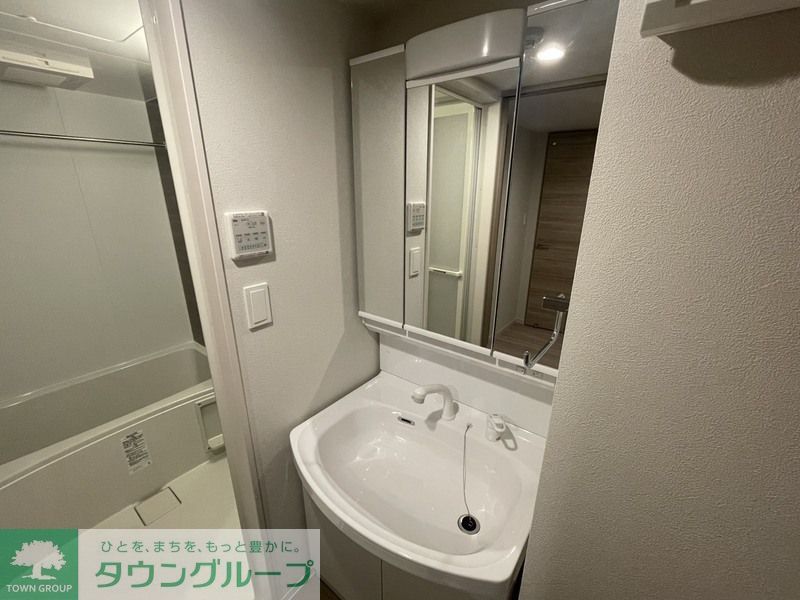 洗面設備　別部屋のお写真です。
