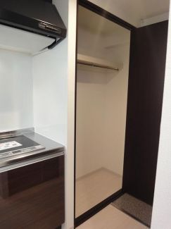 収納　同マンション別部屋の写真です。