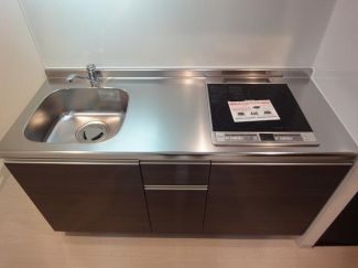 キッチン　同マンション別部屋の写真です。