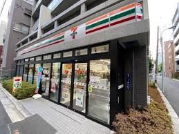 コンビニ　セブンイレブン（コンビニ）まで30m