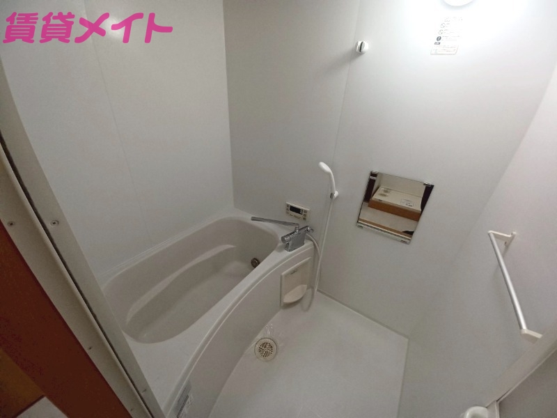 バス・シャワールーム　別部屋参考写真です