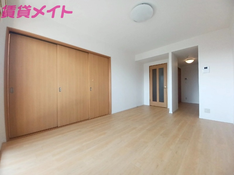 居室・リビング　別部屋参考写真です