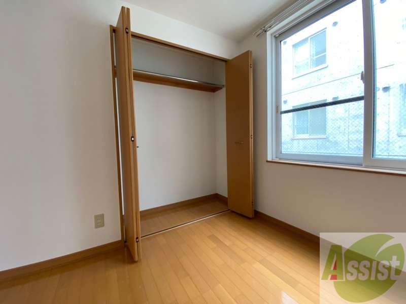 収納　収納もバッチリあるのでお部屋が片付きますよ！