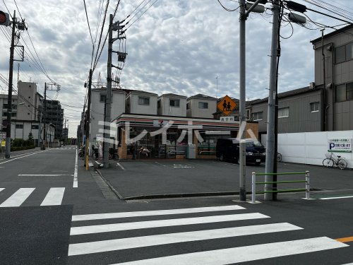 コンビニ　セブンイレブン 本羽田第三公園前店（コンビニ）まで405m