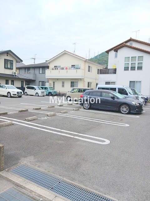 駐車場　☆敷地内に駐車場があります☆