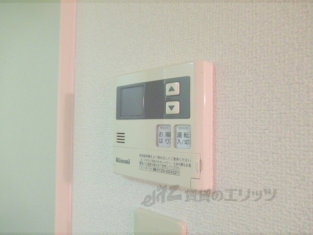 その他設備　給湯器リモコン