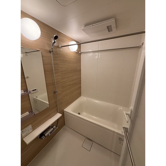 バス・シャワールーム　※写真は同タイプ住戸です。