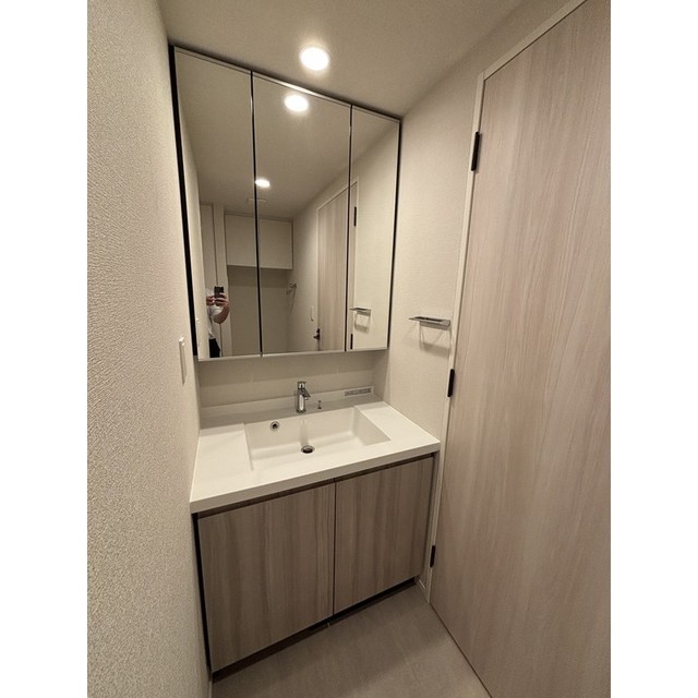 洗面設備　※写真は同タイプ住戸です。