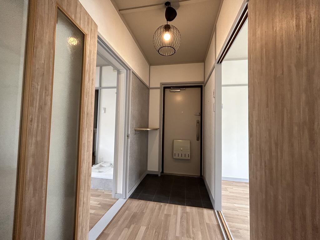 名谷2団地11号棟の玄関写真