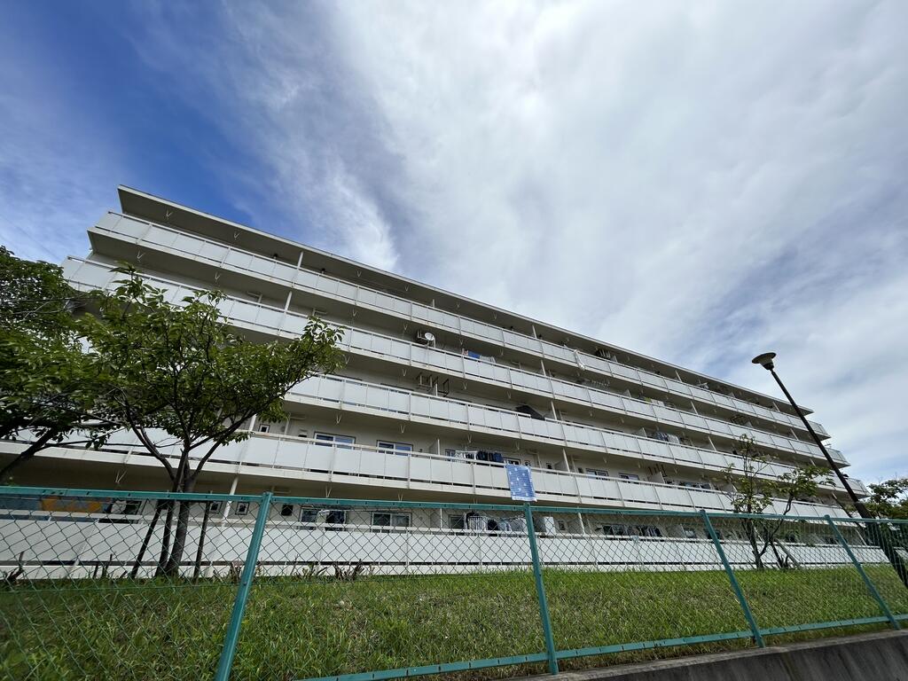 名谷2団地11号棟