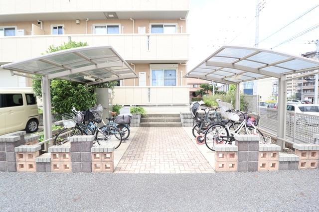 エントランス　駐輪場