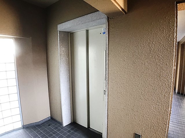 地下鉄名城線 堀田駅 徒歩14分 7階建 築35年の外観写真