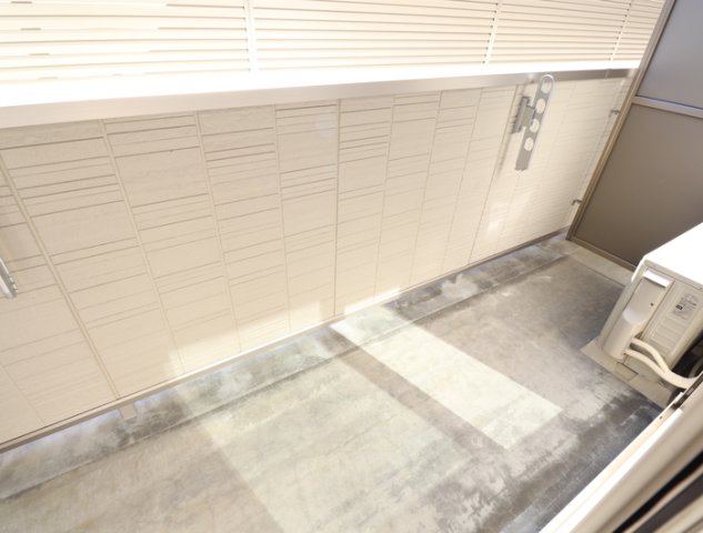 バルコニー　※同タイプの部屋写真です