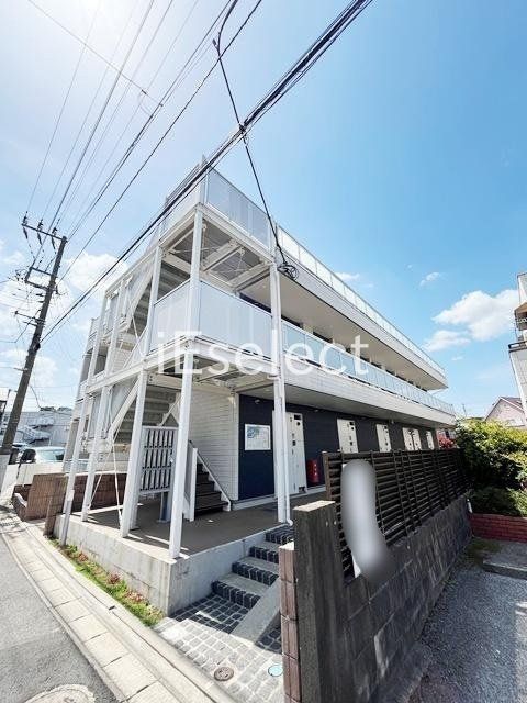 建物外観　閑静な住宅街に立地