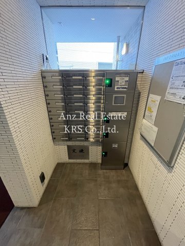 その他共有部分　荷物の受け取りに便利な宅配ボックスあり！