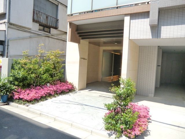 エントランス　★お手入れの行き届いたエントランス★