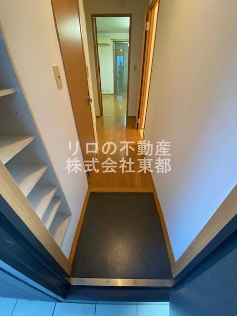 玄関　すっきりシンプルな玄関スペースです！
