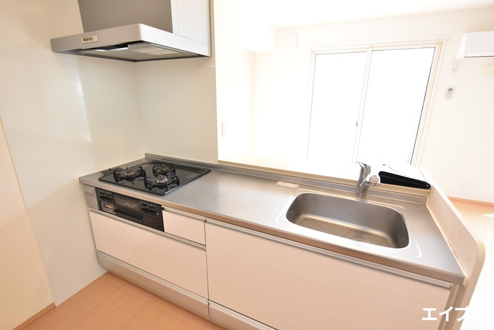 キッチン　反転タイプの別のお部屋になります