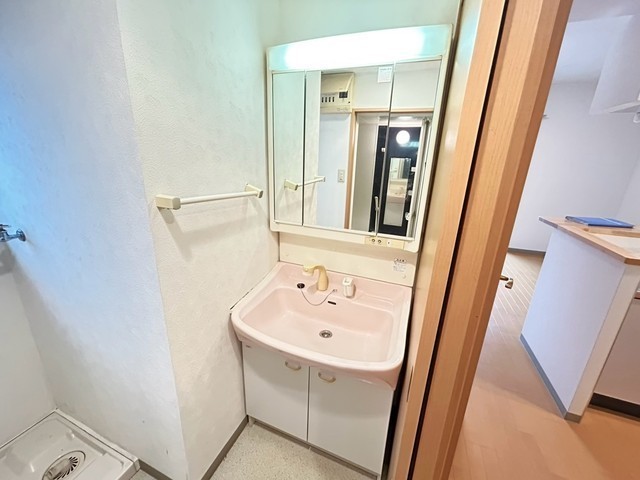 洗面設備　※他部屋の写真です。現況優先