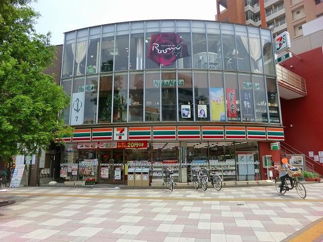 コンビニ　セブンイレブン（コンビニ）まで134m