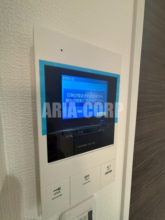セキュリティ　録画機能付きTVインターホン外出時でも訪問者を確認できます。