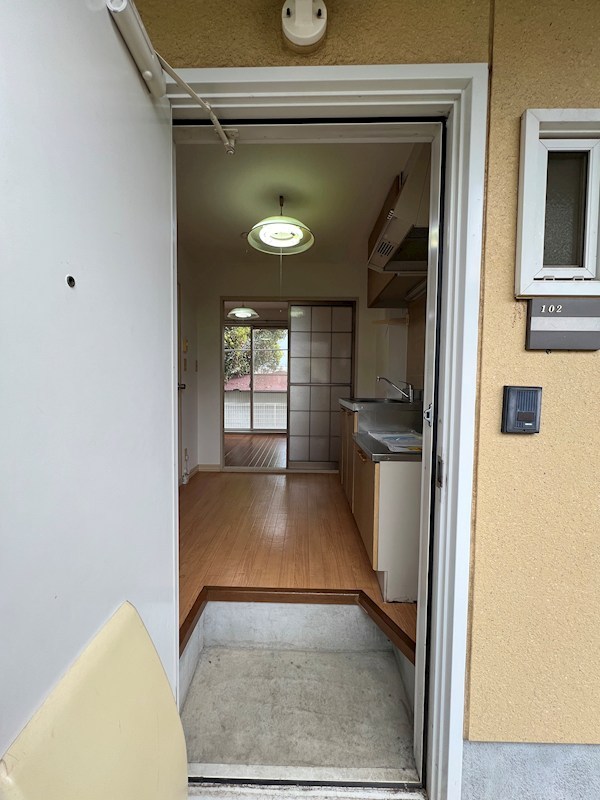 玄関　別部屋参照