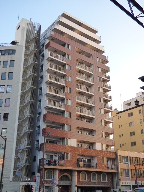 建物外観　外観タイル張りです