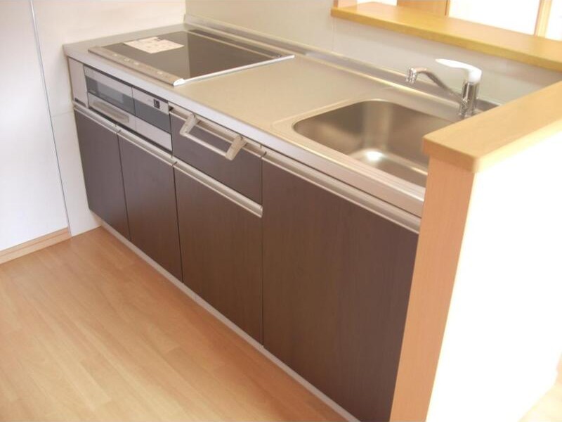 キッチン　※同建物の別のお部屋の写真です。