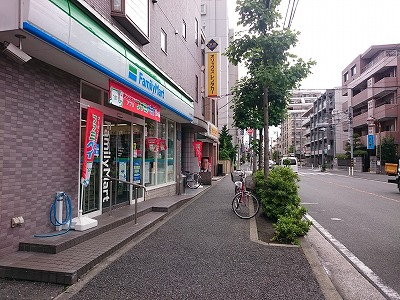 コンビニ　ファミリーマート丸子通り店（コンビニ）まで225m