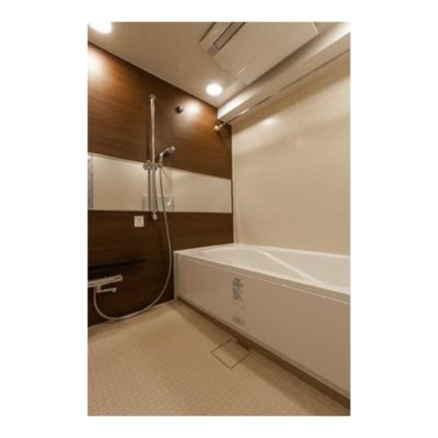 バス・シャワールーム　※写真は同タイプ住戸です。