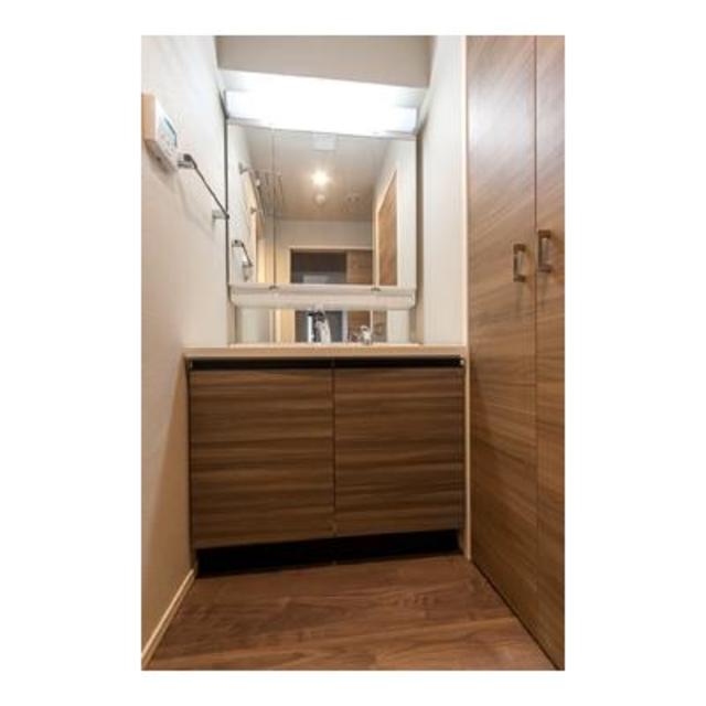 洗面設備　※写真は同タイプ住戸です。