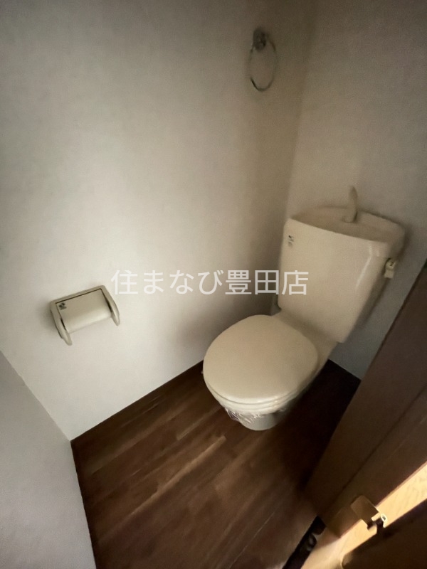 トイレ　別部屋写真