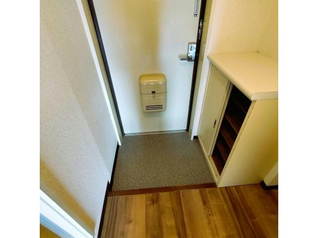 ノーベルウジタの玄関写真