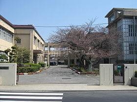 中学校　大阪市立城陽中学校（中学校）まで364m