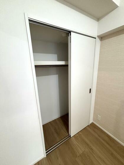 収納　５．０帖洋室収納