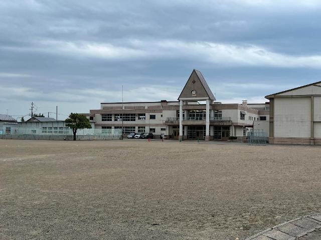 小学校　盛岡市立永井小学校（小学校）まで496m