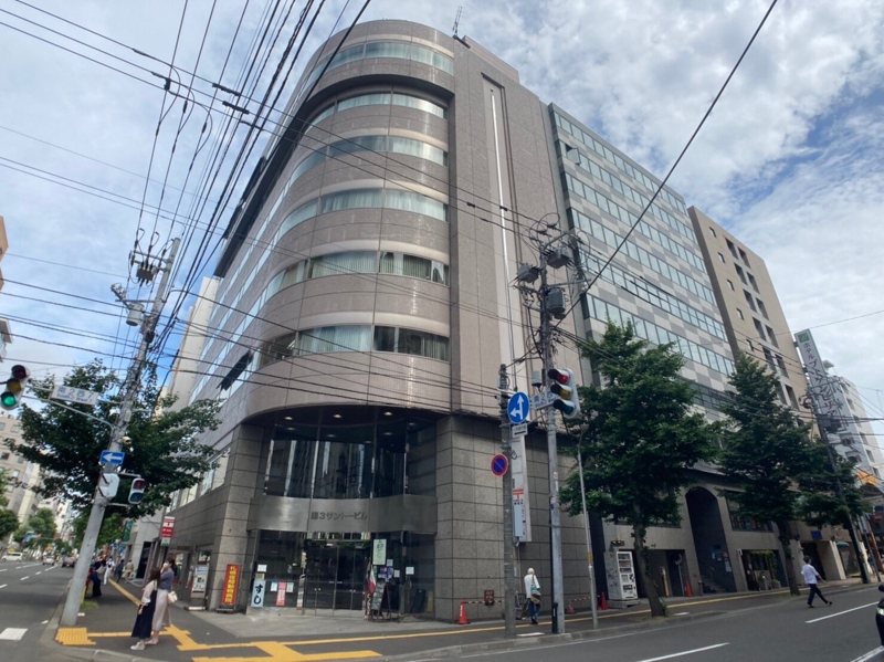 郵便局　札幌南二条郵便局（郵便局）まで315m