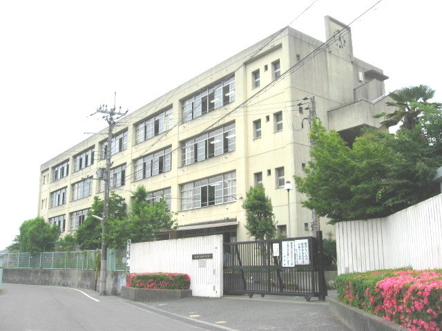 小学校　島本町立第四小学校（小学校）まで1093m