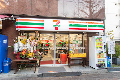 コンビニ　セブン-イレブン 東陽２丁目サンヒダカ店（コンビニ）まで715m