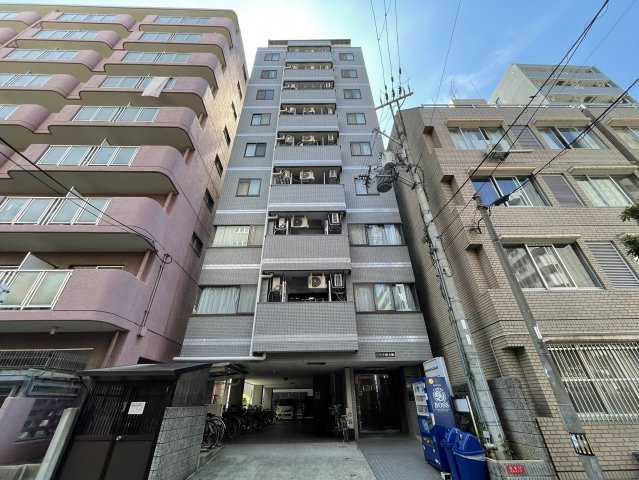 建物外観　シンプルな外観です。