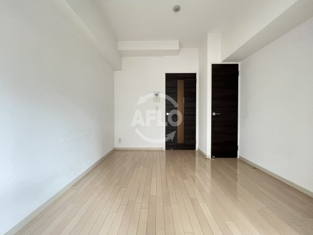居室・リビング　レグゼスタ福島　リビング